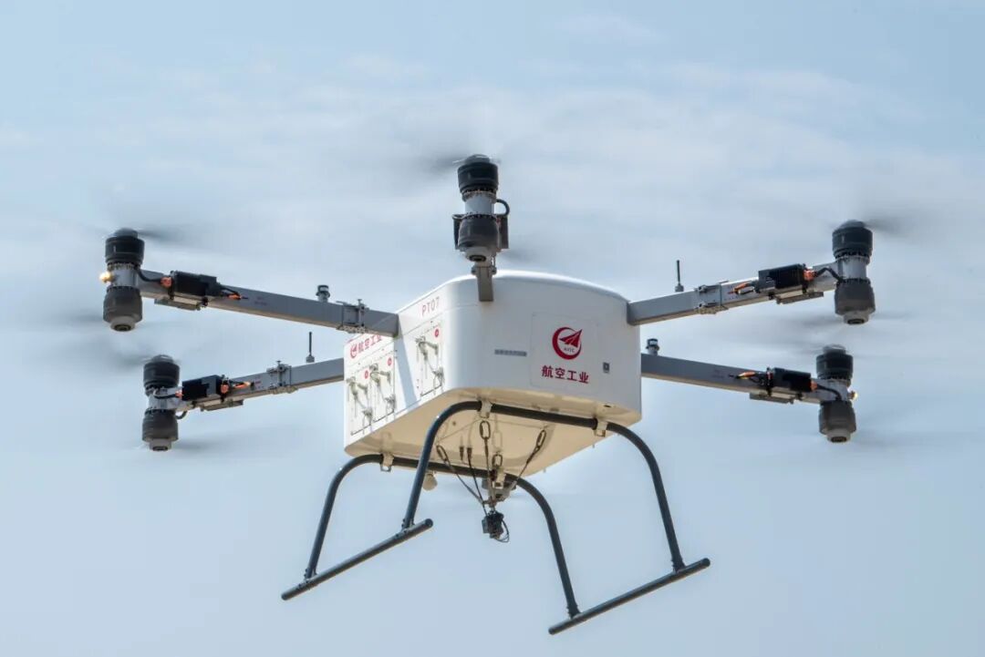 2026年9月19日 AR-E800机动飞行、吊挂运输、货舱运输公开飞行展示 石佳磊摄(公开) (1).jpg